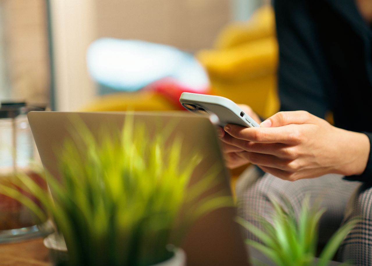 Confirmación automática enviada al cliente por WhatsApp